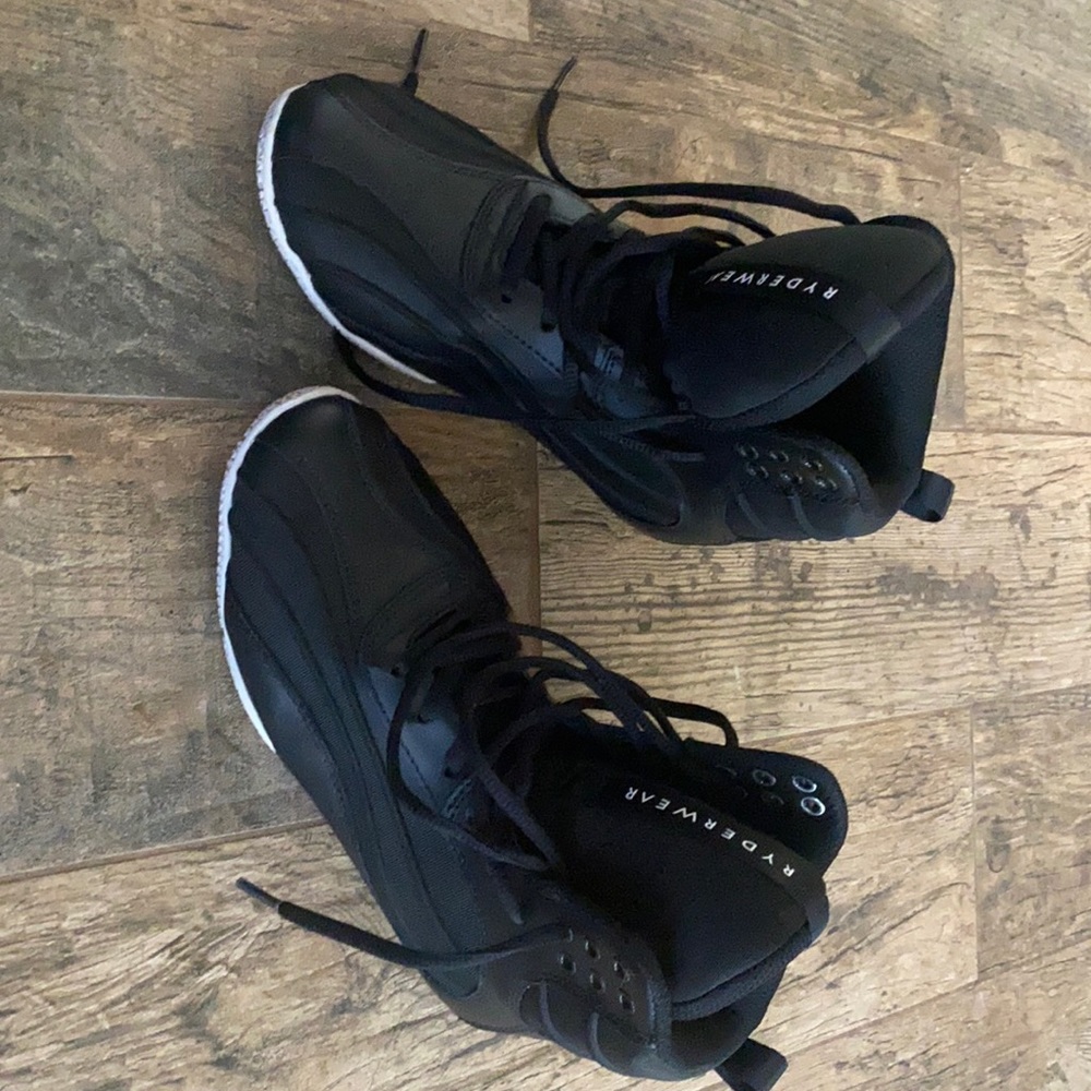 Ryderwear workout shoes